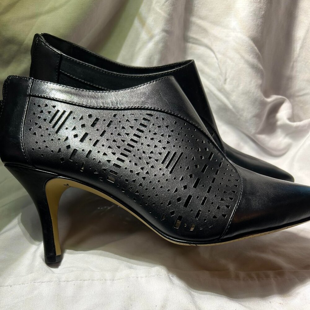 Bella~Veta Black Leather high heel shoe